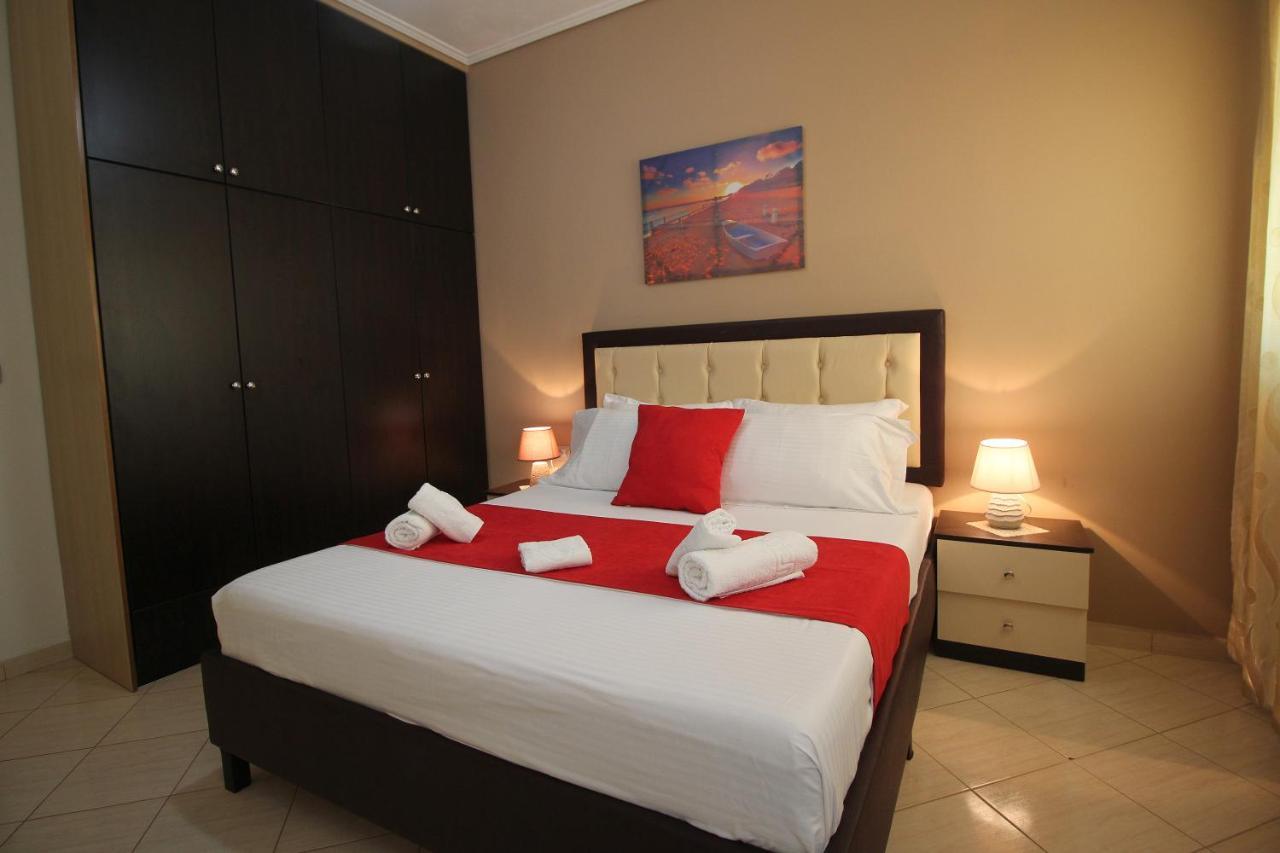 Centrum Hotel Ksamil Bagian luar foto