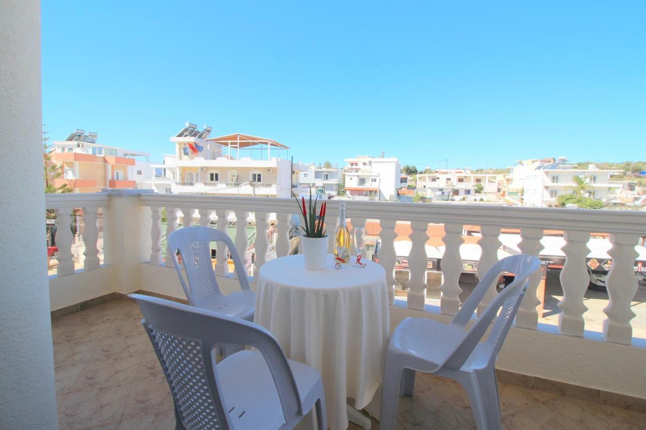 Centrum Hotel Ksamil Bagian luar foto