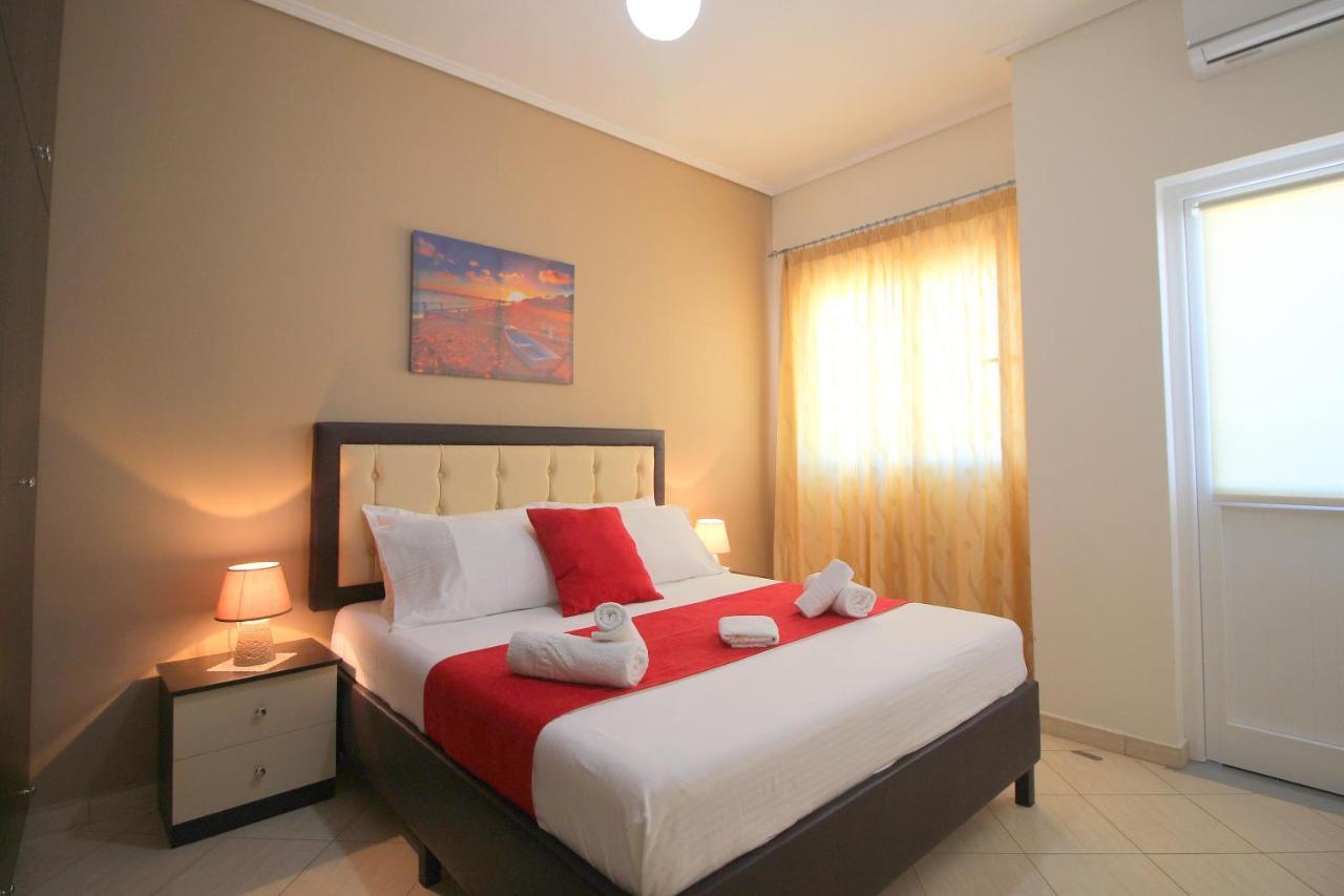 Centrum Hotel Ksamil Bagian luar foto